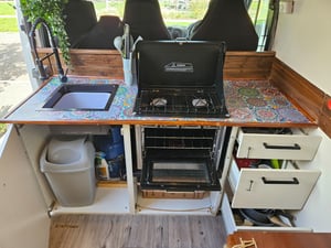 Renault Master LWB Campervan — photo 32 of 34
