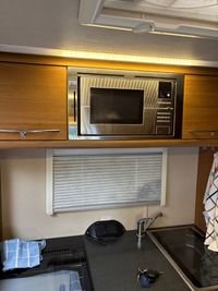 Auto-Trail Tribute 715 2014 - Image 2