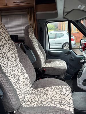 Auto-Trail Tribute 715 2014 — photo 11 of 20