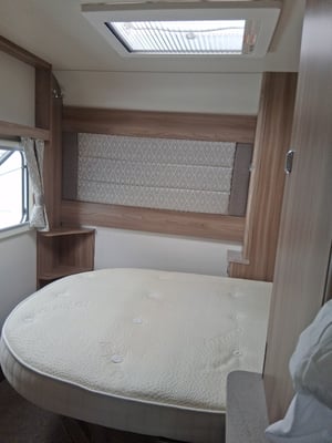 2018 Swift Bessacarr 494 — photo 5 of 17
