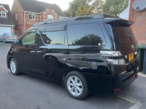 2010 Toyota Vellfire converted Vellfire — photo 5 of 17