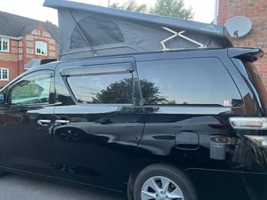 2010 Toyota Vellfire converted Vellfire — photo 12 of 17