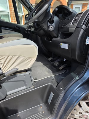 2013 Auto-Trail Cherokee — photo 34 of 55