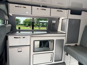 2021 Volkswagen T6.1 Campervan — photo 21 of 25