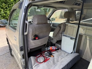 1999 Toyota Regius - low mileage — photo 2 of 7