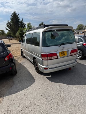 1999 Toyota Regius - low mileage — photo 4 of 7