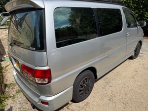 1999 Toyota Regius - low mileage — photo 6 of 7
