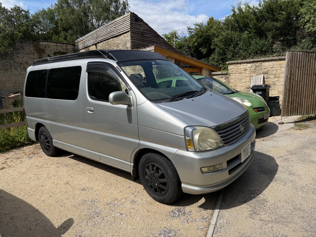 1999 Toyota Regius - low mileage - Image 1