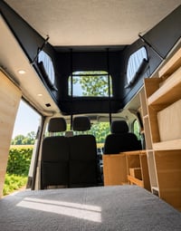 2010 Volkswagen T5.1 Campervan - Image 4