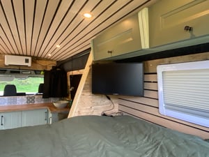 2022 Ford Transit — photo 16 of 29