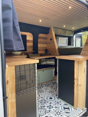 2022 Ford Transit — photo 8 of 29