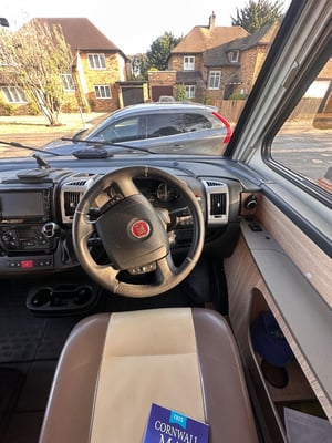 2020 Burstner Ixeo I — photo 9 of 60