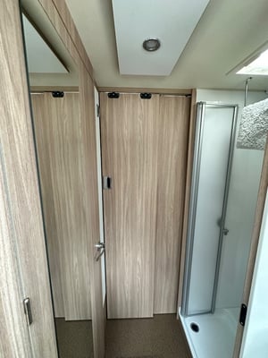 2020 Burstner Ixeo I — photo 56 of 60