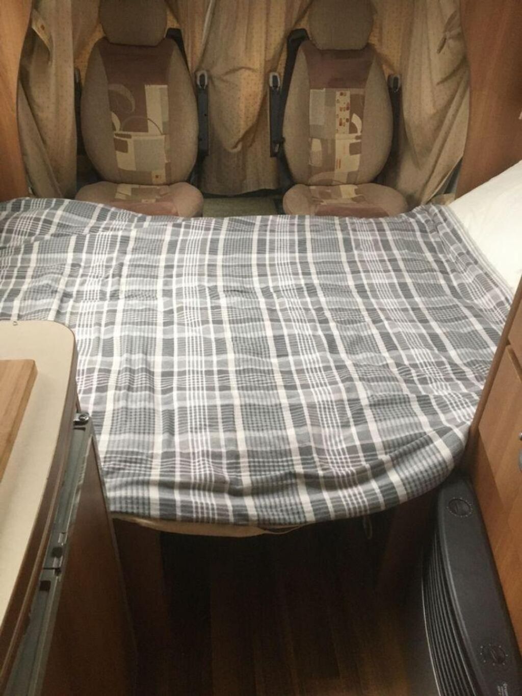 2009 Autosleeper Nuevo II - Image 8