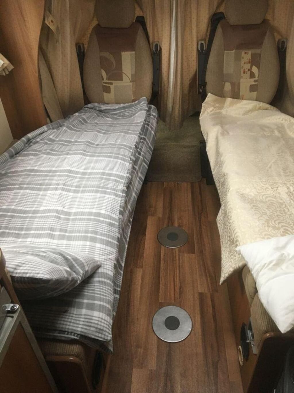 2009 Autosleeper Nuevo II - Image 9