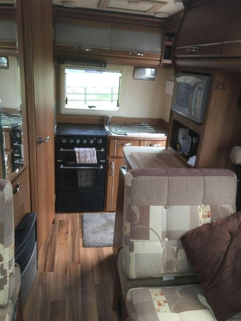 2009 Autosleeper Nuevo II - Image 12