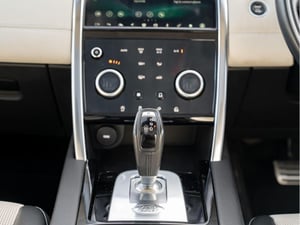 2020 Land Rover Discovery Sport 2.0 — photo 24 of 106