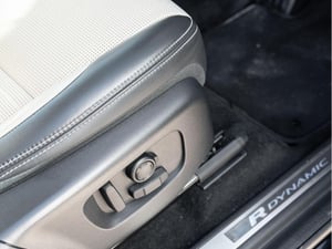 2020 Land Rover Discovery Sport 2.0 — photo 73 of 106