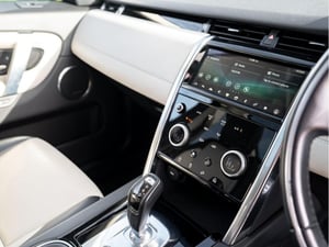 2020 Land Rover Discovery Sport 2.0 — photo 76 of 106