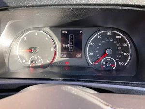 2023 VOLKSWAGEN Caddy California — photo 12 of 28