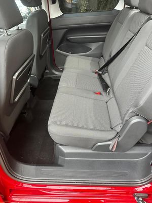 2023 VOLKSWAGEN Caddy California — photo 18 of 28