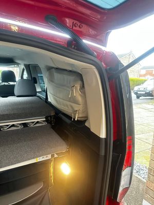 2023 VOLKSWAGEN Caddy California — photo 22 of 28