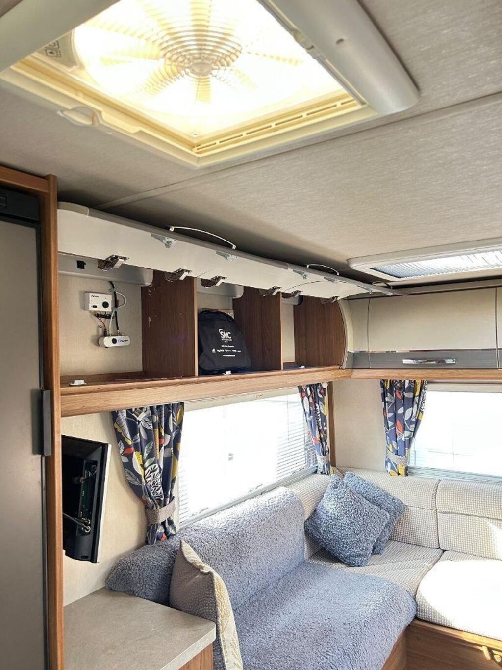 2017 Auto-Trail Apache 634 - Image 10