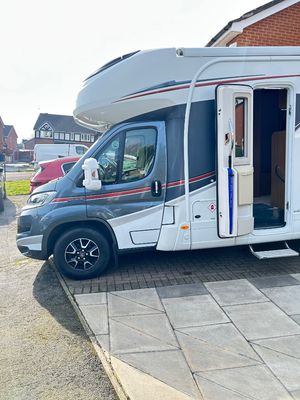 2017 Auto-Trail Apache 634 — photo 8 of 16