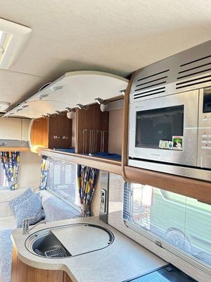 2017 Auto-Trail Apache 634 — photo 12 of 16