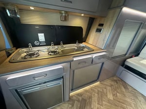 2020 Volkswagen T6.1 Campervan — photo 11 of 12