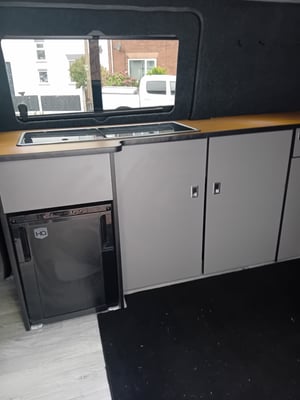 2015 Volkswagen T5 Campervan — photo 13 of 16