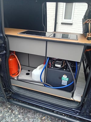 2015 Volkswagen T5 Campervan — photo 16 of 16