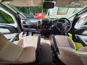 2019 Swift Bessacarr 584 — photo 6 of 24