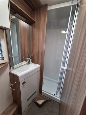 2019 Swift Bessacarr 584 — photo 9 of 24