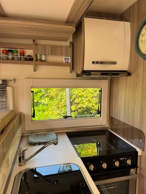2019 Benimar T494 — photo 43 of 75