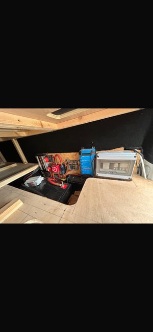 2020 Mercedes-Benz Sprinter — photo 13 of 21