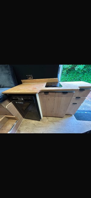 2020 Mercedes-Benz Sprinter — photo 14 of 21