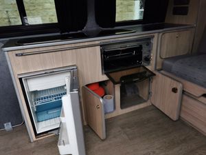 2005 Volkswagen T5 Campervan — photo 11 of 27
