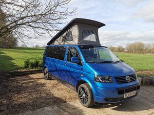 2005 Volkswagen T5 Campervan — photo 20 of 27