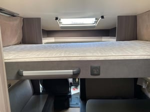 2022 Hobby Optima On Tour Edition — photo 21 of 32
