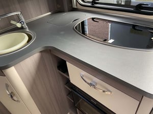 2022 Hobby Optima On Tour Edition — photo 28 of 32