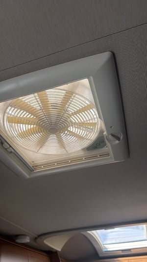 2014 Auto-Trail Dakota — photo 9 of 46
