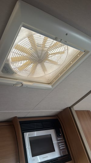 2014 Auto-Trail Dakota — photo 43 of 46