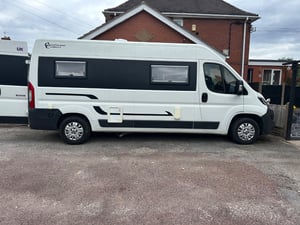 2018 Peugeot Boxer — photo 8 of 19