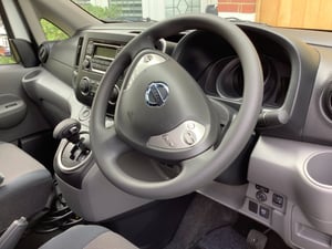 2021 Nissan eNV200 Electric — photo 7 of 9