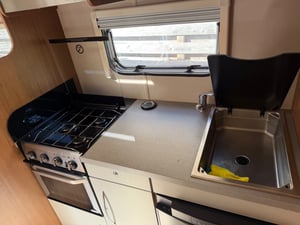 2019 Auto-Trail Tribute 726 — photo 5 of 22