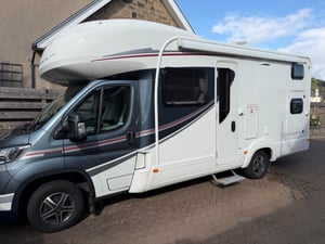 2019 Auto-Trail Tribute 726 — photo 9 of 22