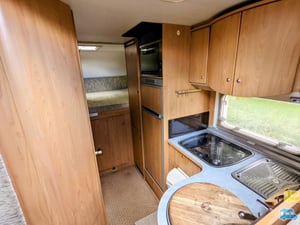 2004 Burstner T Star 695 — photo 5 of 12