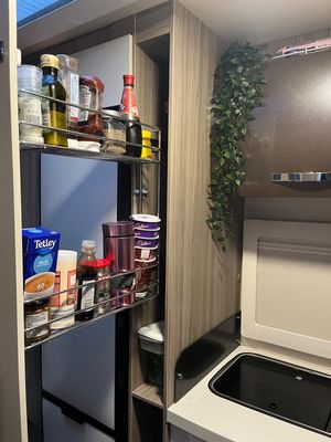 2017 Benimar Tessoro T413 — photo 17 of 24