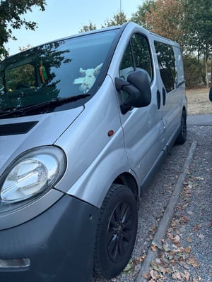 2004 Vauxhall Vivaro — photo 7 of 12
